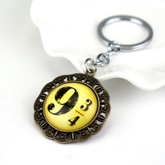 Platform 9&3/4 Keychain