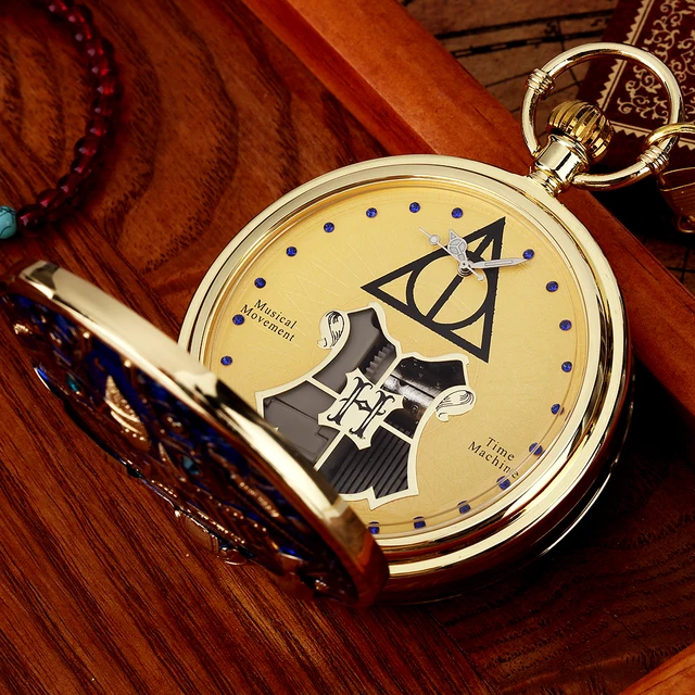 Hogwarts Music Box Clock