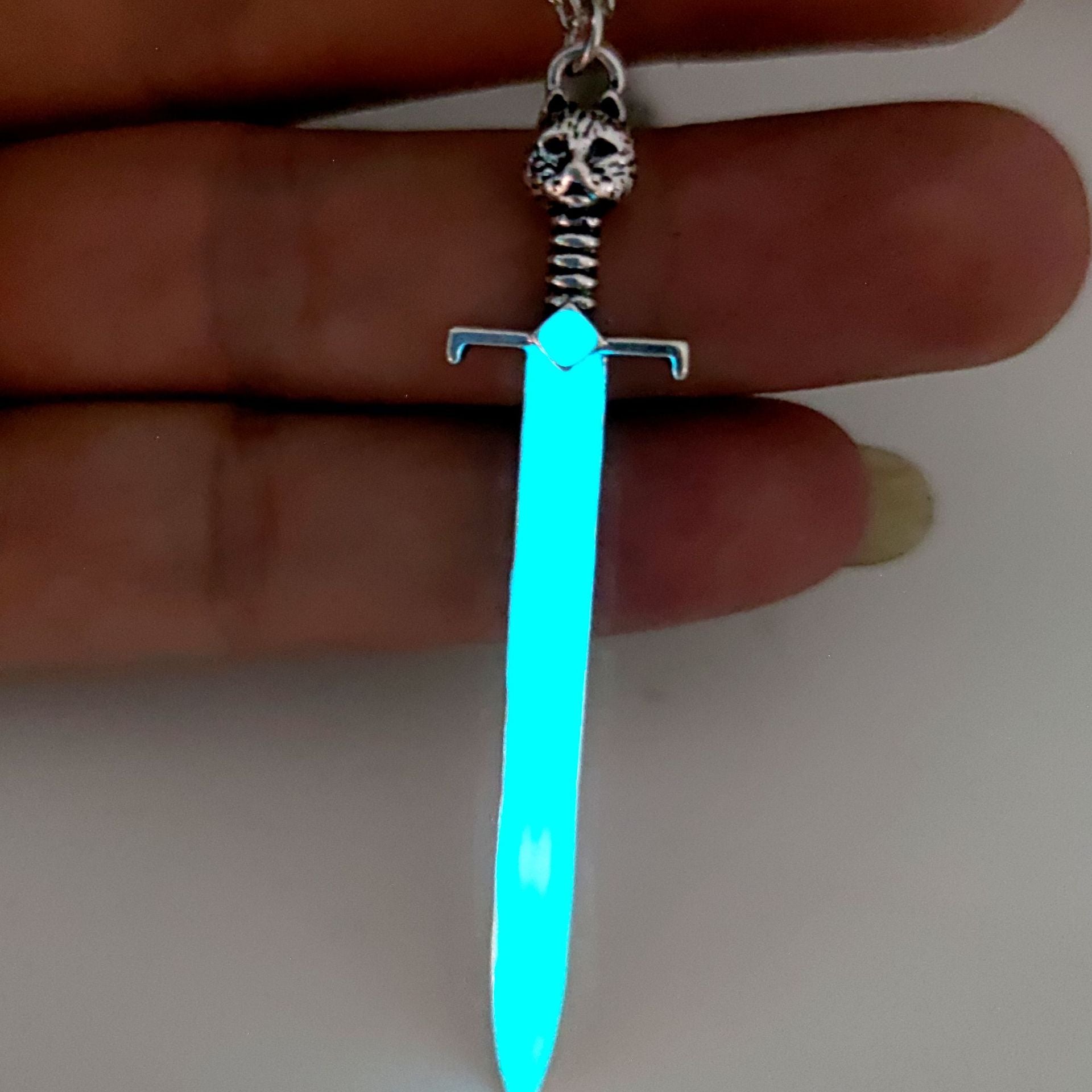 Game Of Thrones Glow Necklace